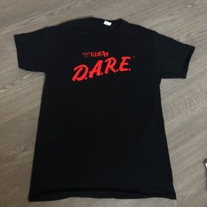 KEEPING IT REAL ... D.A.R.E shirt size small